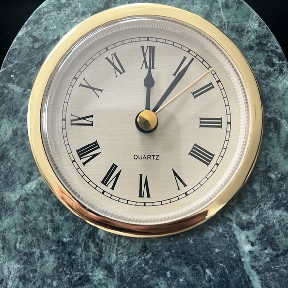 Brand New Elegant Green Clipper Quartz Clock 1lb. - Picture 5 of 14